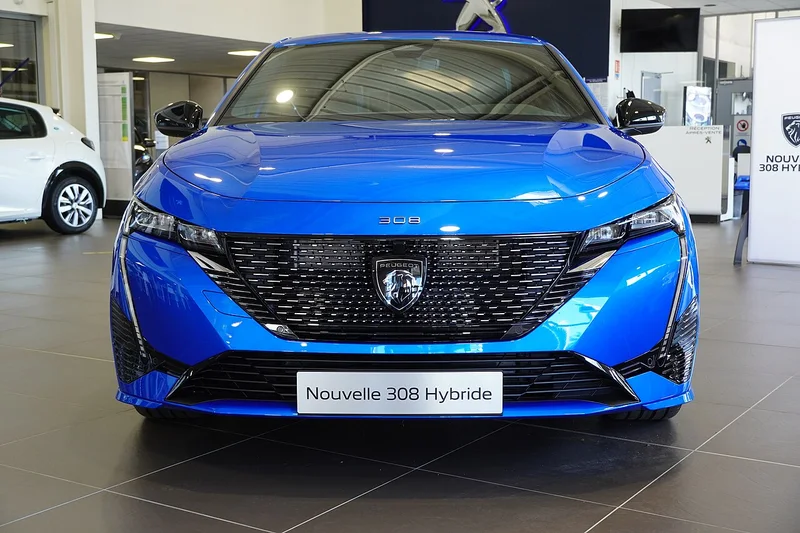 Peugeot 308 III, hatchback, pogled sprijeda